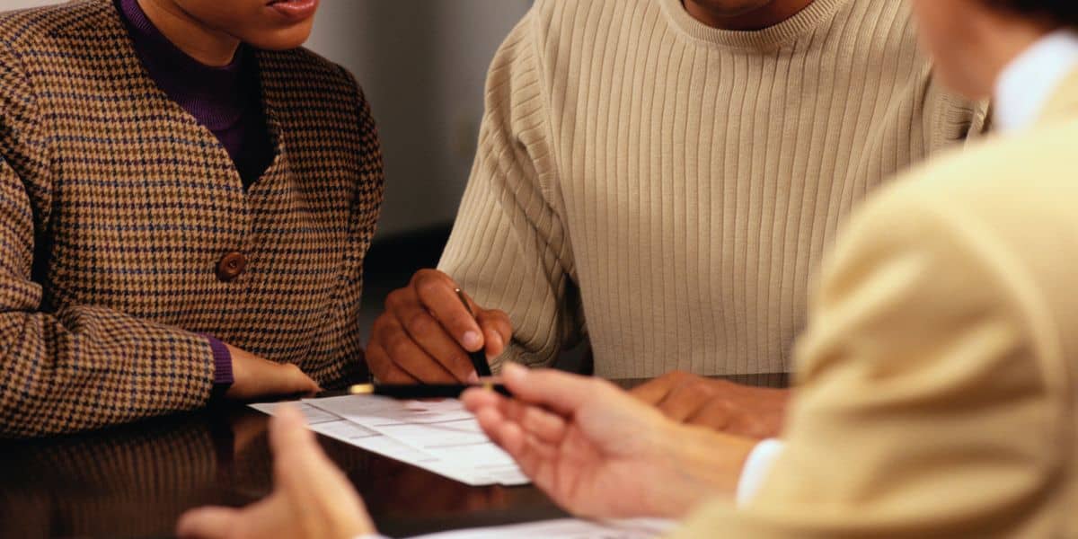 How To Choose The Right Lender For Your Loan